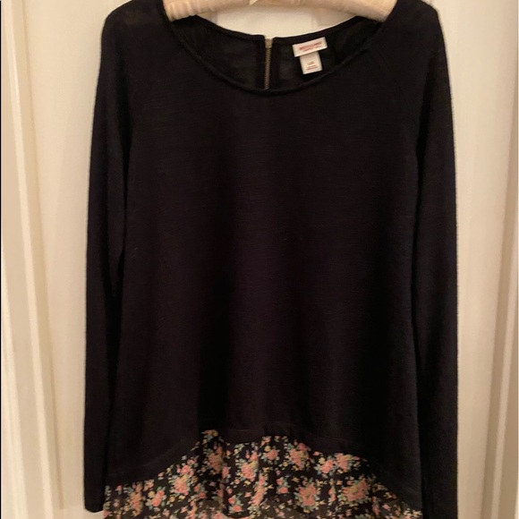 Mossimo Supply Co. Tops - Mossimo high to low top size large